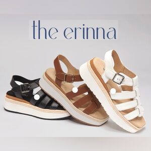 Vaneli White Plataform Sandals